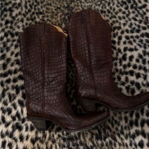 Brown Crocodile Pattern Cowboy Boots